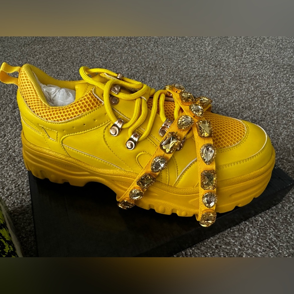 Yellow sneakers size 10